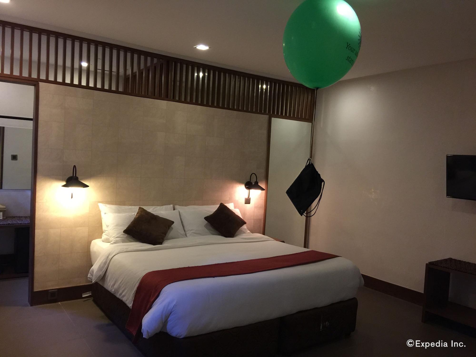 The Funny Lion - Coron Hotel Ngoại thất bức ảnh
