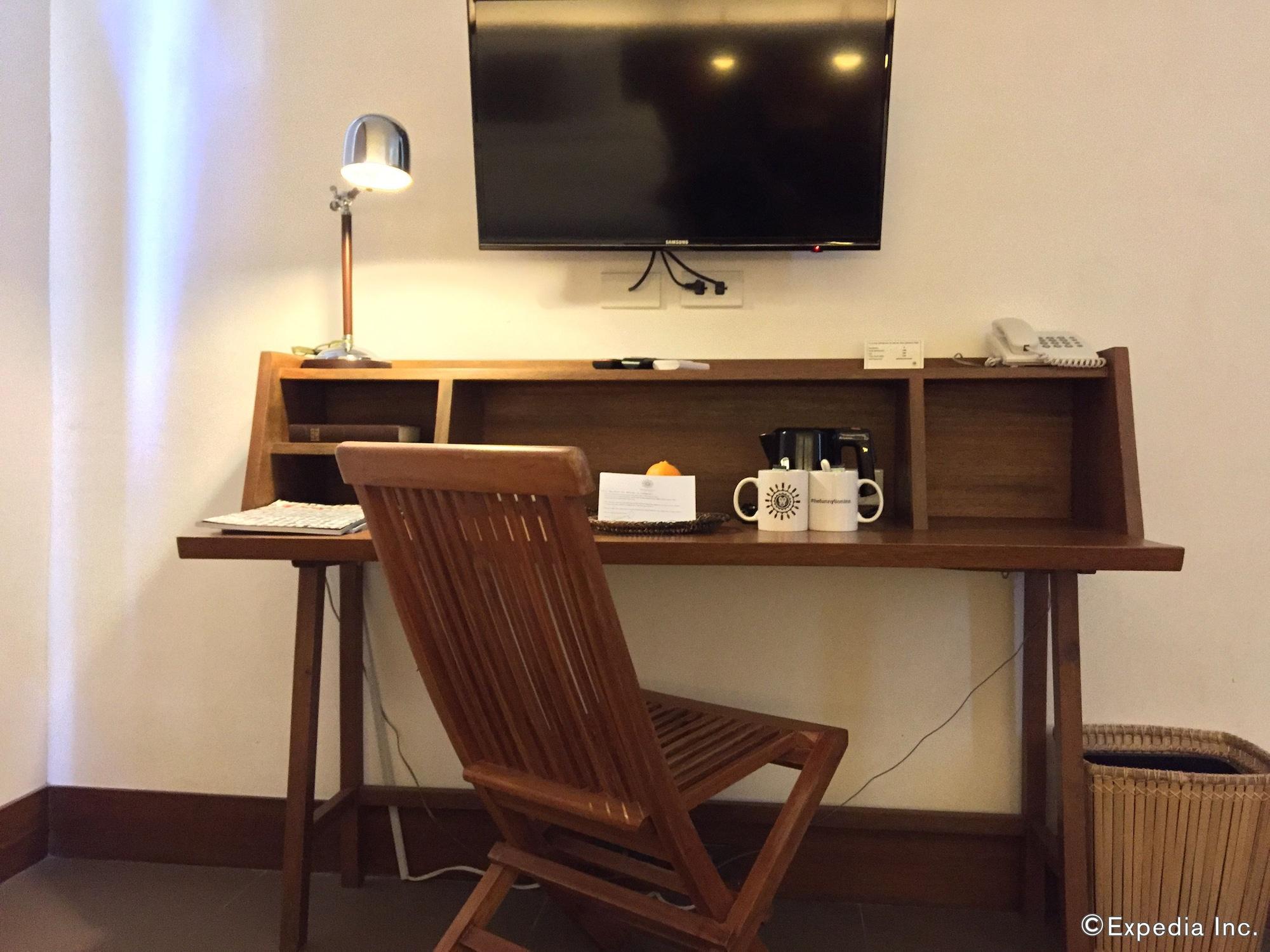 The Funny Lion - Coron Hotel Ngoại thất bức ảnh