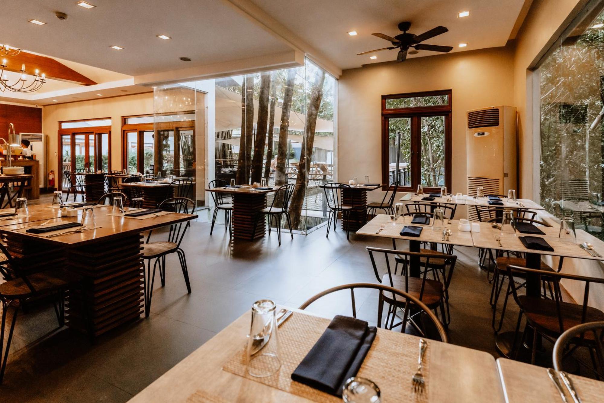 The Funny Lion - Coron Hotel Ngoại thất bức ảnh