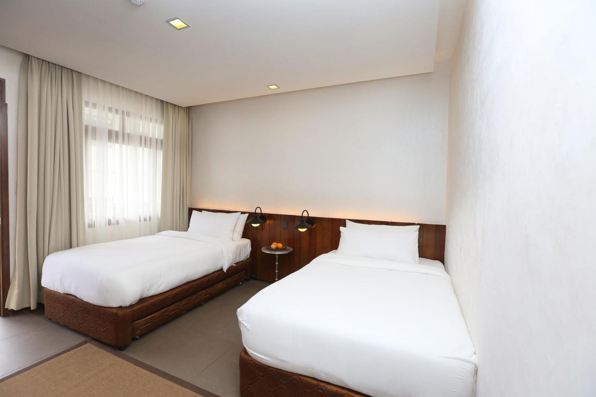The Funny Lion - Coron Hotel Ngoại thất bức ảnh
