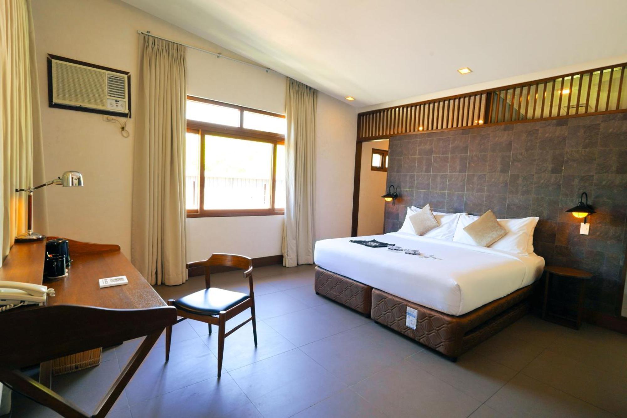 The Funny Lion - Coron Hotel Ngoại thất bức ảnh