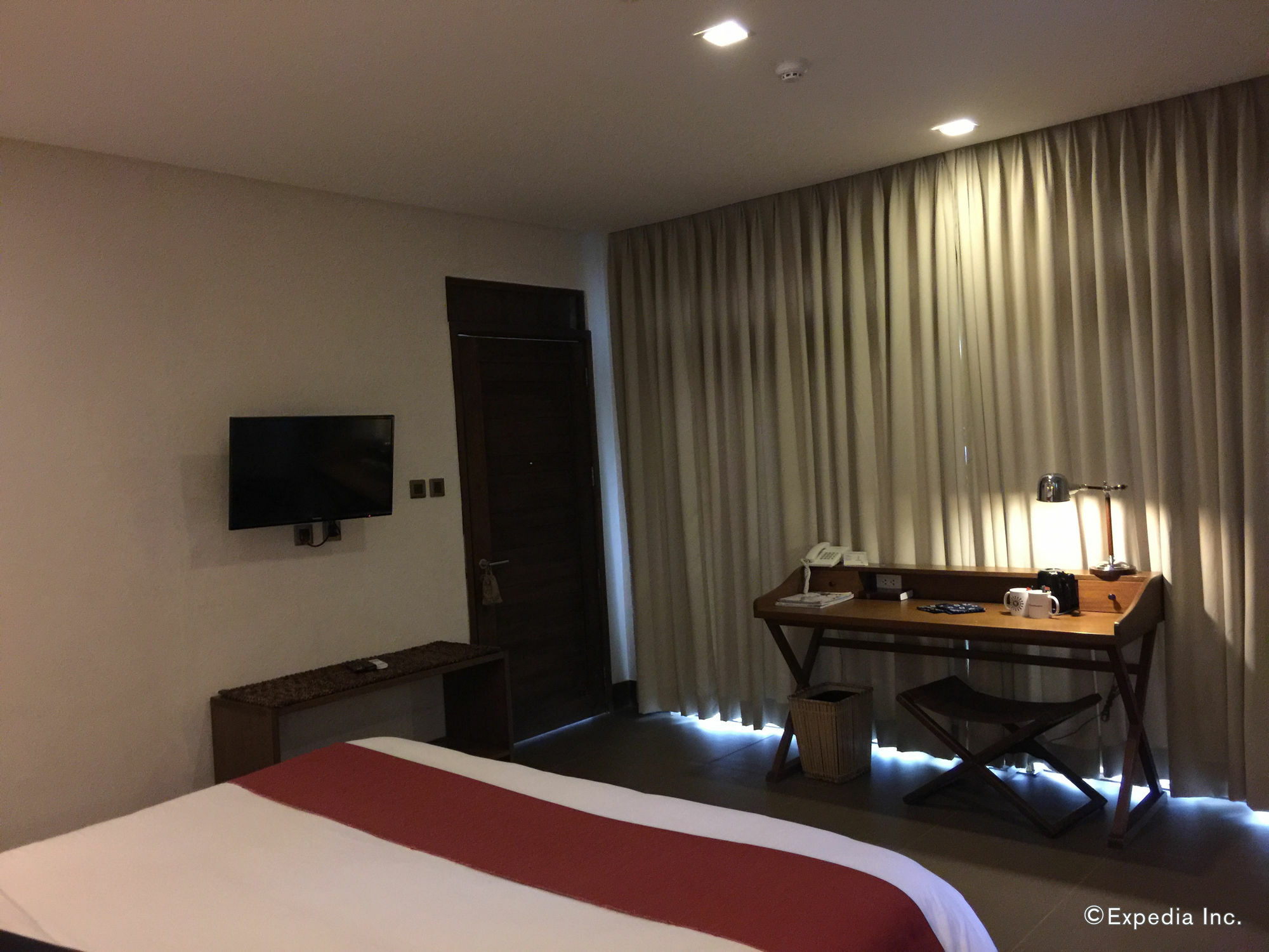The Funny Lion - Coron Hotel Ngoại thất bức ảnh