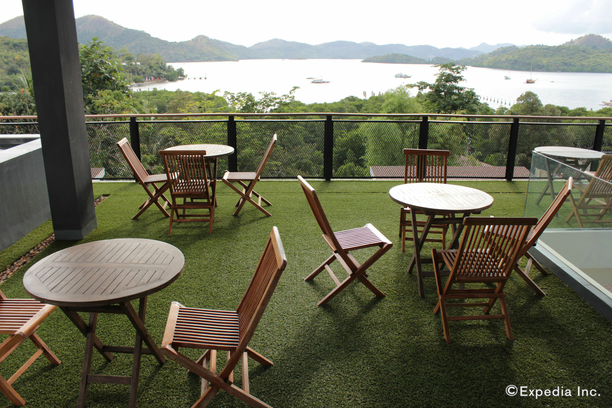 The Funny Lion - Coron Hotel Ngoại thất bức ảnh